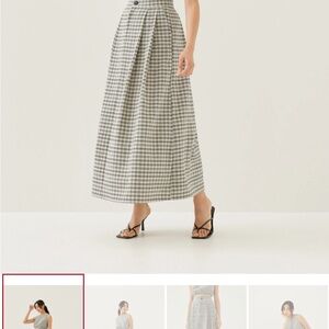 Elegant Black and White Checkered Skirt